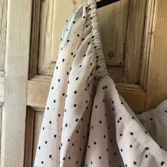 NWT L'Academie XXS Cold Shoulder Blouse - Picture 6 of 8